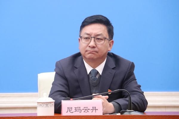 新聞發(fā)言人：拉薩市城關(guān)區(qū)委副書記、區(qū)人大常委會(huì)主任 尼瑪云丹.jpg